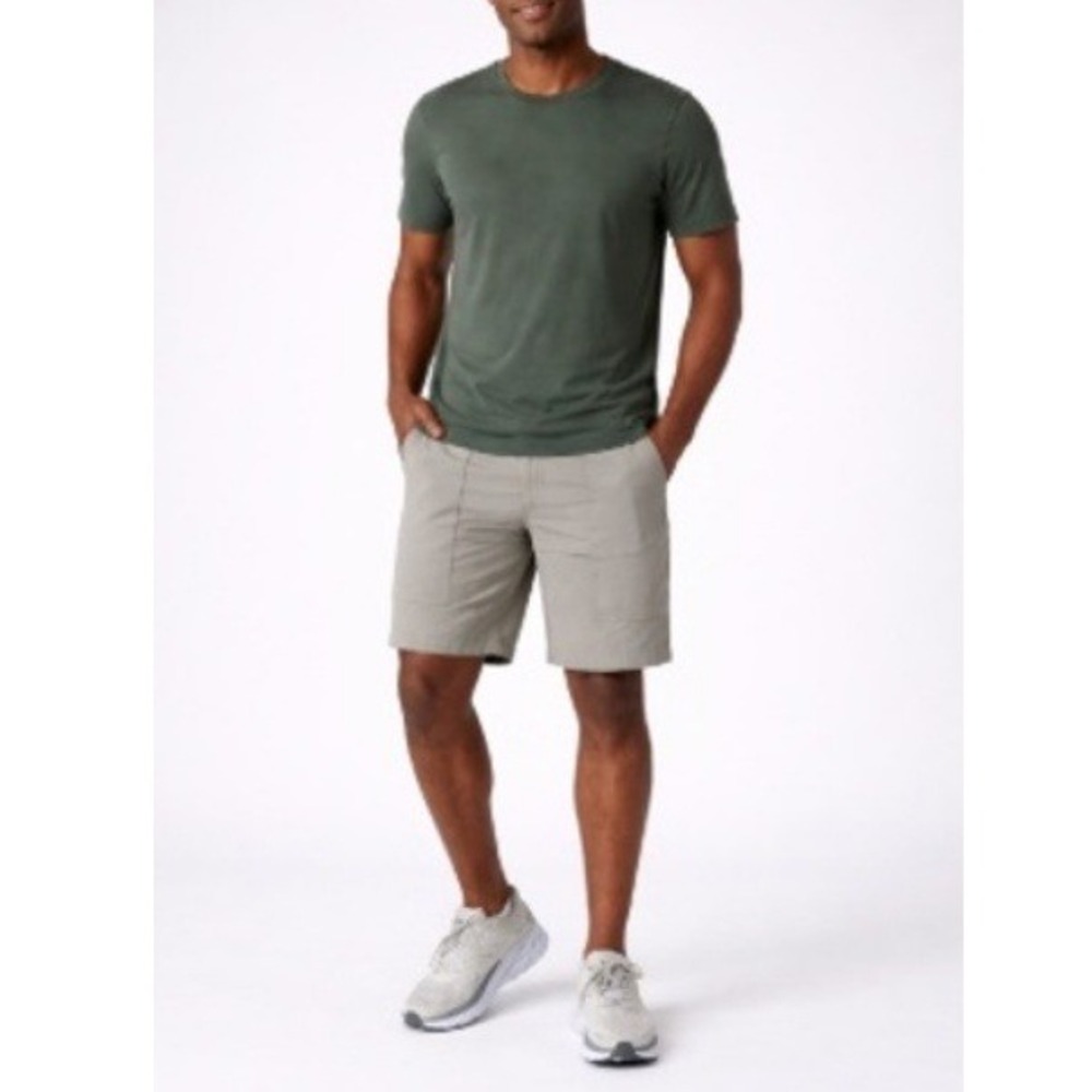 Vuori Men's Shiitake Classic Woven Shorts Size 38 NWOT